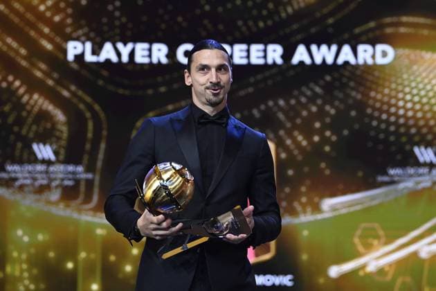 Foto Fabio Ferrari LaPresse - 17 Novembre 2022 - Dubai, Emirati Arabi Uniti - - Calcio -17ma edizione di Dubai International Sports Conference - Globe Soccer Awards 2022. Nella foto: Zlatan Ibrahimovic - Player Career Award November 17, 2022 Dubai, United Arab Emirates - sport - Soccer - 17th edition of the Dubai International Sports Conference - Globe Soccer Awards 2022. In the pic: Zlatan Ibrahimovic - Player Career Award  Copyright: xFabioxFerrari LaPressex