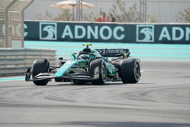 FORMULA 1 ETIHAD AIRWAYS ABU DHABI GRAND PRIX 2022 18.11.2022, Yas Marina Circuit, Abu Dhabi, FORMULA 1 ETIHAD AIRWAYS ABU DHABI GRAND PRIX 2022 , im Bild Sebastian Vettel (DEU), Aston Martin Aramco Cognizant Formula One Team.