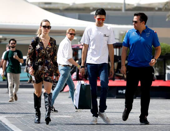 31 Esteban Ocon (FRA, BWT Alpine F1 Team) and his girlfriend Elena Berri, F1 Grand Prix of Abu Dhabi at Yas Marina Circuit on November 18, 2022 in Abu Dhabi, United Arab Emirates. (Photo by HOCH ZWEI) Abu Dhabi United Arab Emirates
