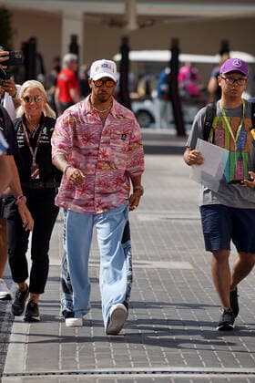 18.11.2022, Yas Marina Circuit, Abu Dhabi, FORMULA 1 ETIHAD AIRWAYS ABU DHABI GRAND PRIX 2022 , im Bild Lewis Hamilton (GBR), Mercedes-AMG Petronas Formula One Team Abu Dhabi Yas Marina Circuit Vereinigten Arabischen Emirate