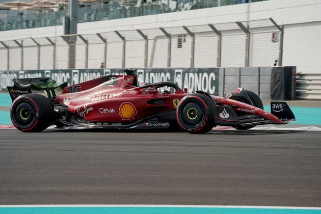 18.11.2022, Yas Marina Circuit, Abu Dhabi, FORMULA 1 ETIHAD AIRWAYS ABU DHABI GRAND PRIX 2022 , im Bild Charles Leclerc (MCO), Scuderia Ferrari Abu Dhabi Yas Marina Circuit Vereinigten Arabischen Emirate