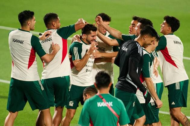 RECORD DATE NOT STATED FIFA World Cup, WM, Weltmeisterschaft, Fussball Qatar 2022 Mexico national team, Nationalteam Training Henry Martin during the training of the Mexican National Team (Mexico) prior to their debut against the Poland National Team in Group C of the FIFA World Cup Qatar 2022 at Al Khor facilities, on November 18, 2022. <br><br> Henry Martin durante el entrenamiento de la Seleccion Nacional Mexicana (Mexico) previo a su debut contra la Seleccion de Polonia en el Grupo C de la Copa Mundial de la FIFA Catar 2022 el Instalaciones de Al Khor, el 18 de noviembre de 2022. JOR DOHA QATAR  Copyright: xJorgexMartinezx 20221118095424_FWC_Q22_GC_MEX_TRAI_MARITN1