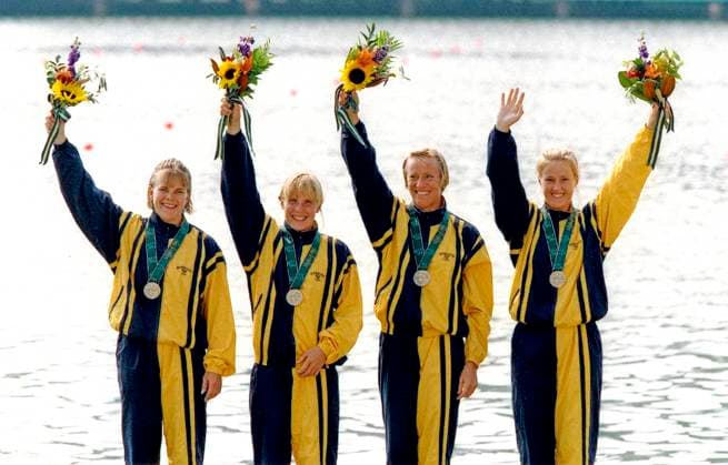 ATLANTA 1996-08-03 De svenska bronsmedaljörerna fr. v: Susanne Rosenqvist, Anna Olsson, Agneta Andersson och Ingela Ericsson i damernas K-4 500 meter vid kanottävlingarna under de olympiska sommarspelen i Atlanta, USA 3:e augusti 1996, star pa podiet och vid medaljceremonin. ATLANTA USA x50030x *** ATLANTA 1996 08 03 The Swedish bronze medallists from left Susanne Rosenqvist, Anna Olsson, Agneta Andersson and Ingela Ericsson in the womens K 4 500 metres at the canoe races during the Summer Olympics in Atlanta, USA on August 3rd 1996, star on the podium and at the medal ceremony ATLANTA USA x50030x  Copyright: xAndersxWiklundx xTTx x OS ATLANTA 1996 KANOT
