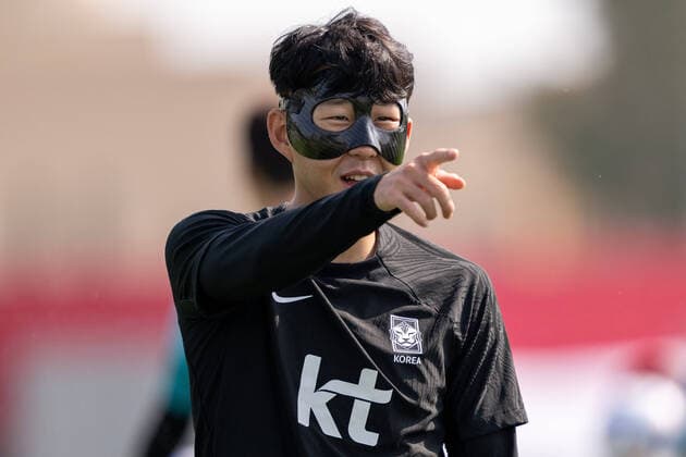 Sport Themen der Woche KW46 Sport Bilder des Tages DOHA, QATAR - 19 November 2022 - Son Heung-Min of South Korea during the training session of South Korea at Al Egla Training Site, Doha Qatar. photo Sebastian Frej  Copyright: xSebastianxFrejx