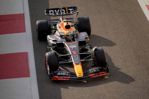FORMULA 1 ETIHAD AIRWAYS ABU DHABI GRAND PRIX 2022 19.11.2022, Yas Marina Circuit, Abu Dhabi, FORMULA 1 ETIHAD AIRWAYS ABU DHABI GRAND PRIX 2022 , im Bild Max Verstappen (NEL), Oracle Red Bull Racing.