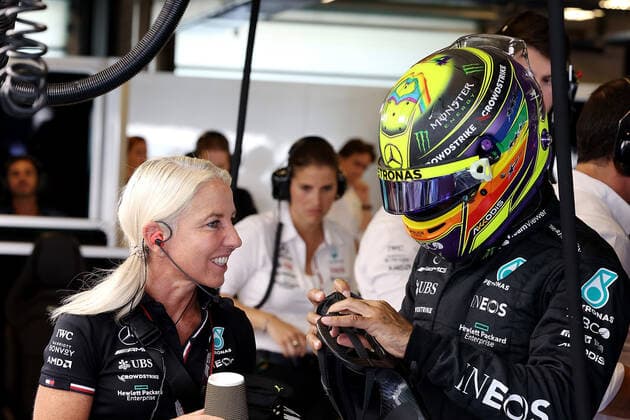 FORMULA 1 ETIHAD AIRWAYS ABU DHABI GRAND PRIX 2022 19.11.2022, Yas Marina Circuit, Abu Dhabi, FORMULA 1 ETIHAD AIRWAYS ABU DHABI GRAND PRIX 2022 , im Bild Lewis Hamilton (GBR), Mercedes-AMG Petronas Formula One Team.