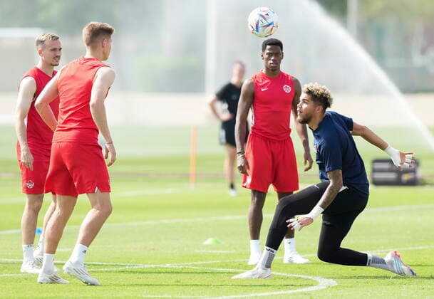 November 19, 2022, DOHA, QATAR: Canada goalkeeper Dayne St. Clair, right, kicks the ball with teammates during practice ahead of the World Cup in Doha, Qatar on Saturday, November 19, 2022. Canada News - November 19, 2022  - ZUMAc35_ 20221119_zaf_c35_041 Copyright: xNathanxDenettex