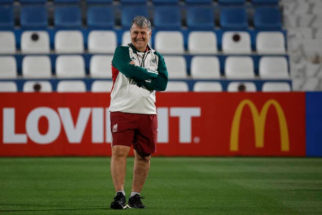 Mexico s head coach Gerardo Tata Martino leads a training session of the team held at Al Khor Stadium in Doha, Qatar, 19 November 2022, on the eve of inauguration soccer match of FIFA World Cup, WM, Weltmeisterschaft, Fussball Qatar 2022 between Qatar and Ecuador. FIFA World Cup Qatar 2022 - Mexicos training session !ACHTUNG: NUR REDAKTIONELLE NUTZUNG!  Copyright: xJosexMendezx EVE044 20221119-bd7f0c0fdc6f978a7495d643ecfe38818c5fbb3f