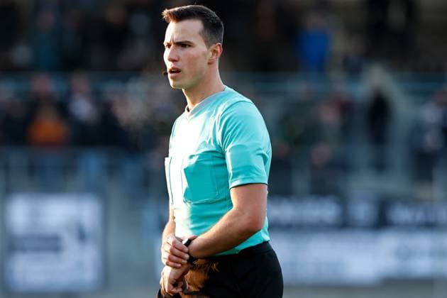 Fußball Herren Saison 2022 2023 Regionalliga-West 17. Spieltag - SG Wattenscheid 09 - Fortuna Düsseldorf U23 am 19.11.2022 im Lohrheidestadion in Bochum-Wattenscheid Francisco Lahora-Chulian (Schiedsrichter) Nordrhein-Westfalen Deutschland