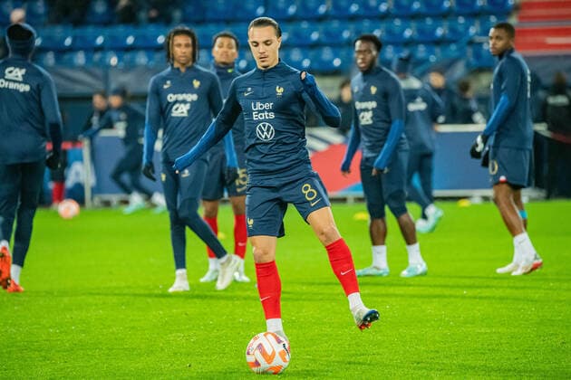 Maxime Caqueret (France) FOOTBALL : France U21, U 21 vs Norvege U21 - Amical international - 19 11 2022 BaptisteAutissier Panoramic 