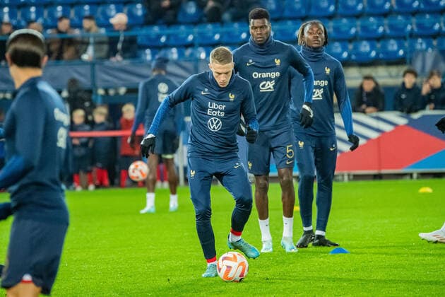 Adrien Truffert (France) FOOTBALL : France U21, U 21 vs Norvege U21 - Amical international - 19 11 2022 BaptisteAutissier Panoramic 