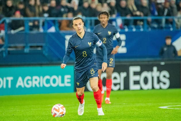 Maxime Caqueret (France) FOOTBALL : France U21, U 21 vs Norvege U21 - Amical international - 19 11 2022 BaptisteAutissier Panoramic 