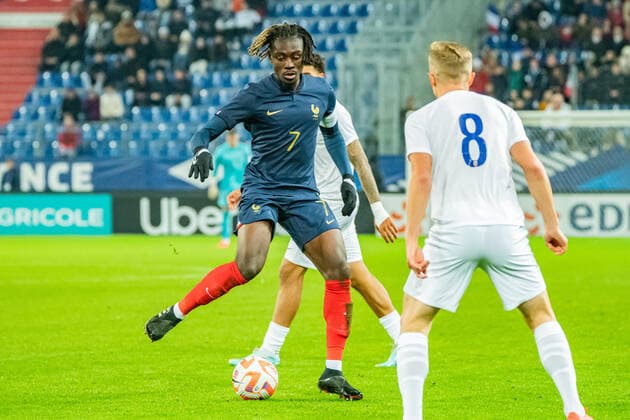 Manu KonÃ (France) FOOTBALL : France U21, U 21 vs Norvege U21 - Amical international - 19 11 2022 BaptisteAutissier Panoramic 
