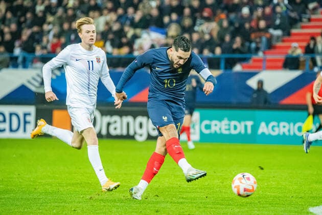 Ryan Cherki (France) FOOTBALL : France U21, U 21 vs Norvege U21 - Amical international - 19 11 2022 BaptisteAutissier Panoramic 
