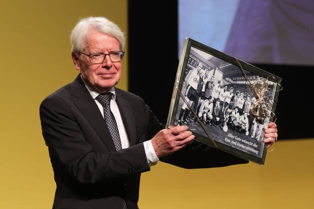 Bilder des Jahres, Sport 11 November Sport Themen der Woche KW46 20.11.2022, Fussball, Wirtschaft, Politik, Saison 2022 2023, 1. Bundesliga, Mitgliederversammlung Borussia Dortmund, Präsident Dr. Reinhard Rauball (Borussia Dortmund), xRHR-FOTO DEx *** 20 11 2022, football, economy, politics, season 2022 2023, 1 Bundesliga, general meeting Borussia Dortmund, president Dr Reinhard Rauball Borussia Dortmund , xRHR PHOTO DEx Copyright: DennisxEwert RHR-FOTOx RHR-FOTO DE