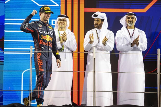 Podium, VERSTAPPEN Max (ned), Red Bull Racing RB18, BEN SULAYEM Mohammed (uae), President of the FIA, portrait during the Formula 1 Etihad Airways Abu Dhabi Grand Prix 2022, 22nd round of the 2022 FIA Formula One World Championship, WM, Weltmeisterschaft from November 18 to 20, 2022 on the Yas Marina Circuit, in Yas Island, Abu Dhabi - F1 - ABU DHABI GRAND PRIX 2022 - RACE DPPI Panoramic  00122050_GOOD0706.JPG
