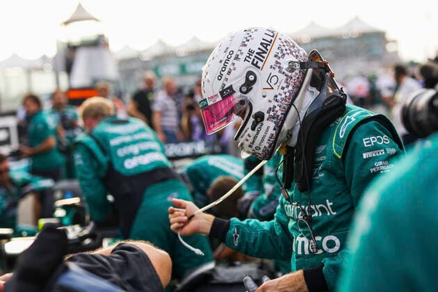 5 Sebastian Vettel (DEU, Aston Martin Aramco Cognizant F1 Team), F1 Grand Prix of Abu Dhabi at Yas Marina Circuit on November 20, 2022 in Abu Dhabi, United Arab Emirates. (Photo by HOCH ZWEI) Abu Dhabi United Arab Emirates