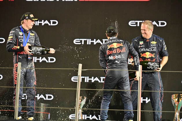 1 Max Verstappen (NLD, Oracle Red Bull Racing), 11 Sergio Perez (MEX, Oracle Red Bull Racing), Olaf Janssen (Oracle Red Bull Racing), F1 Grand Prix of Abu Dhabi at Yas Marina Circuit on November 20, 2022 in Abu Dhabi, United Arab Emirates. (Photo by HOCH ZWEI) Abu Dhabi United Arab Emirates