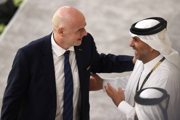 Sport Themen der Woche KW46 Qatar v Ecuador 20 November 2022 - FIFA World Cup, WM, Weltmeisterschaft, Fussball - Group A - Qatar v Ecuador - FIFA president Gianni Infantino - Photo: Charlotte Wilson Offside. Al Khor Qatar *** Katar gegen Ecuador 20. November 2022 FIFA Fussball-Weltmeisterschaft Gruppe A Katar gegen Ecuador FIFA-Präsident Gianni Infantino Foto Charlotte Wilson Abseits Al Khor Katar  Copyright: xCharlottexWilsonx xOffsidexOffside