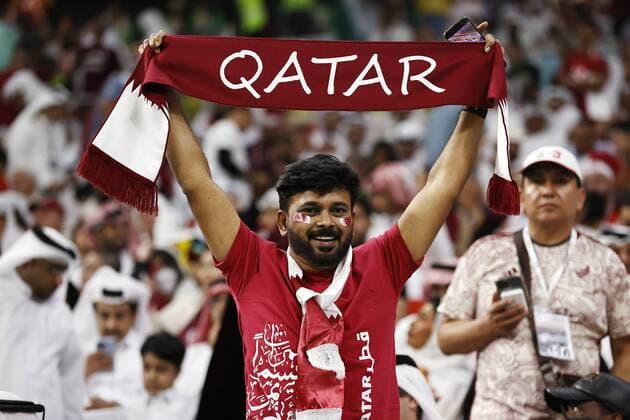 AL KHOR - Qatari supporters during the FIFA World Cup, WM, Weltmeisterschaft, Fussball Qatar 2022 group A match between Qatar and Ecuador at Al Bayt Stadium on November 20, 2022 in Al Khor, Qatar. AP Dutch Height MAURICE OF STONE FIFA World Cup Qatar 2022 2022 xVIxANPxSportx xMauricexvanxSteenxWKxIVx *** AL KHOR Qatari supporters during the FIFA World Cup Qatar 2022 group A match between Qatar and Ecuador at Al Bayt Stadium on November 20, 2022 in Al Khor, Qatar AP Dutch Height MAURICE OF STONE FIFA World Cup Qatar 2022 2022 xVIxANPxSportx xMauricexvanxSteenxWKxIVx 458128984 originalFilename: 458128984.jpg