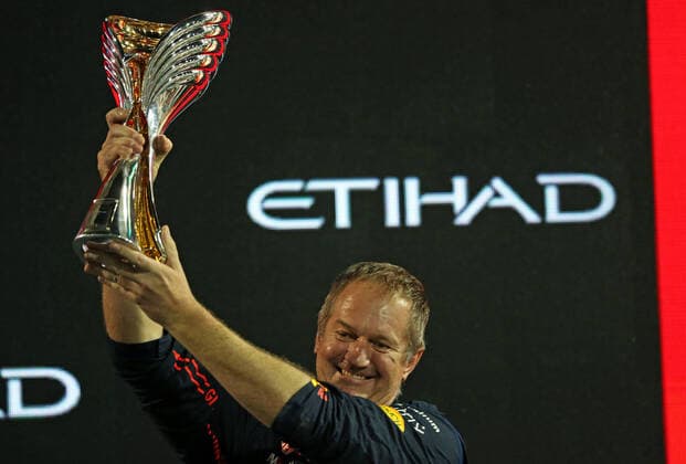 20th November 2022; Yas Marina Circuit, Yas Island, Abu Dhabi; Olaf Janssen (GBR), diretor of infrastruture for Oracle Red Bull Racing RB18, takes the constructors trophy after the F1 Grand Prix Race day for Abu Dhabi F1 Race  ActionPlus12451432 HeulerxAndrey
