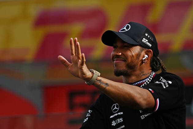 20th November 2022; Yas Marina Circuit, Yas Island, Abu Dhabi; Lewis Hamilton (GBR) Mercedes AMG Petronas F1 Team W13, at the F1 Abu Dahbi Grand Prix race day  ActionPlus12451383 HeulerxAndrey