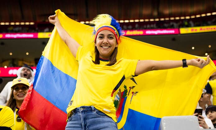 Doha, Qatar. 20th Nov, 2022. or 20.11.2022 Ecuador Fans Qatar - Ecuador World Cup 2022 in Qatar Credit: Moritz Müller *** Doha, Qatar 20th Nov, 2022 or 20 11 2022 Ecuador Fans Qatar Ecuador World Cup 2022 in Qatar Credit Moritz Müller