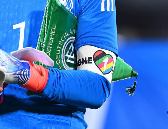 FUSSBALL WM 2022 VORRUNDE GRUPPE E Deutschland - Japan 21.11.2022 Archivbild, Torwart Manuel Neuer (Deutschland) wird bei den WM Spielen nicht mit One Love-Binde spielen, aus Angst vor Sanktionen der FIFA