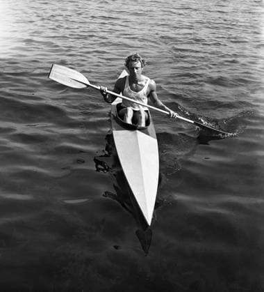 STOCKHOLM 1948 Kanotisten Gert Fredriksson (1919-2006) en av Sveriges främste olympier, han tog totalt atta medaljer varav sex guld, under aren 1948-60. STOCKHOLM Sverige KANOT x1900x *** STOCKHOLM 1948 Canoeist Gert Fredriksson 1919 2006 one of Swedens greatest Olympians, he won a total of eight medals, six of them gold, during the 1948 season 60 STOCKHOLM Sweden CANOE x1900x  Copyright: xTTxHISTORICALx GERT FREDRIKSSON