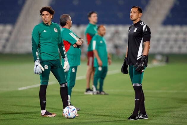 Mexico s goalkeeper Guillermo Memo Ochoa attends a training session at the Al-Bayt Stadium in Yor, Qatar, 21 November 2022. Mexico will face Poland during their FIFA World Cup, WM, Weltmeisterschaft, Fussball Qatar 2022 group C soccer match on 22 November 2022. Mexico s training session !ACHTUNG: NUR REDAKTIONELLE NUTZUNG!  Copyright: xAlbertoxEstevezx EVE509 20221121-cdaaf55176c9b5f7277e3bc6fdcf472bfa7cda36