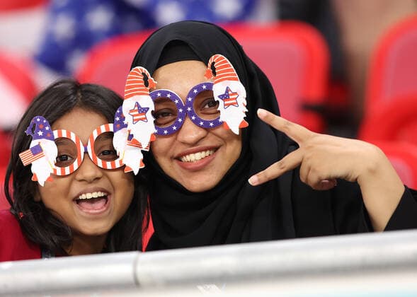 USA vs Wales AL-RAYYAN, AR - 21.11.2022: USA VS WALES - Fans during a match between the United States and Wales, valid for the group stage of the World Cup, held at the Ahmed bin Ali Stadium in Al-Rayyan, Qatar. (Photo: Rodolfo Buhrer La Imagem Fotoarena) x2296934x  RodolfoxBuhrer