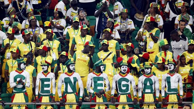 Sport Bilder des Tages DOHA - Supporters of Senegal during the FIFA World Cup, WM, Weltmeisterschaft, Fussball Qatar 2022 group A match between Senegal and Netherlands at Al Thumama Stadium on November 21, 2022 in Doha, Qatar. ANP MAURICE VAN STONE FIFA World Cup Qatar 2022 2022 xVIxANPxSportx xxANPxIVx *** DOHA Supporters of Senegal during the FIFA World Cup Qatar 2022 group A match between Senegal and Netherlands at Al Thumama Stadium on November 21, 2022 in Doha, Qatar ANP MAURICE VAN STONE FIFA World Cup Qatar 2022 2022 xVIxANPxSportx xxANPxIVx 458181334 originalFilename: 458181334.jpg
