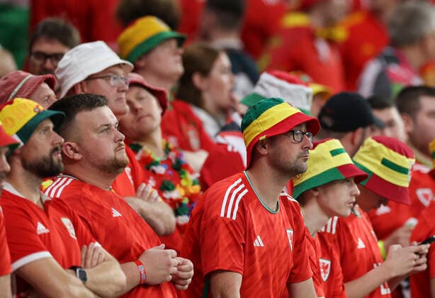 Football - 2022 FIFA World Cup, WM, Weltmeisterschaft, Fussball Qatar - Group B - Round One - Wales vs United Stated of America - Al Thumama Stadium, Doha - Monday 21st November 2022 Fans are seen before the game 