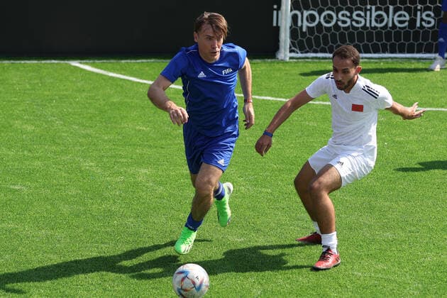 FIFA Fan World Cup, Croatia v Morocco: FIFA World Cup, WM, Weltmeisterschaft, Fussball Qatar 2022 Croatian former footballer and FIFA Legend Dario Simic plays for Croatian fans during the FIFA Fan World Cup match between Croatia and Morocco fans at the Fifa Fan Festival at Al Bidda Park on November 22, 2022., in Doha, Qatar. IgorxKralj PIXSELL