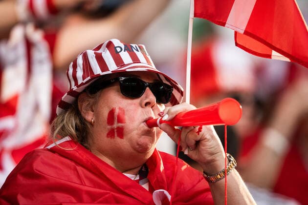 221122 A fan of Denmark ahead of the FIFA World Cup, WM, Weltmeisterschaft, Fussball 2022 football match between Denmark and Tunisia on November 22, 2022 in Doha. Photo: Joel Marklund BILDBYRAN kod JM JM0382 bbeng fotboll football soccer fotball vm fotbolls-vm fotball-vm fotbolls-vm 2022 fifa world cup 2022 danmark denmark tunisien tunisia publik *** 221122 A fan of Denmark ahead of the FIFA World Cup 2022 football match between Denmark and Tunisia on November 22, 2022 in Doha Photo Joel Marklund PHOTO AGENCY code JM JM0382 bbeng football football soccer fotball vm fotbols vm fotbols vm fotbols vm 2022 fifa world cup 2022 denmark denmark tunisia tunisia audience,  Copyright: JOELxMARKLUND BB221122JM018