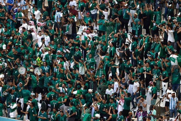 Saudi Arabian fans celebrate a goal today, in a group stage match of the Qatar 2022 Soccer World Cup between Argentina and Saudi Arabia at the Lusail stadium, Qatar 22 November 2022. Soccer World Cup: Argentina - Saudi Arabia !ACHTUNG: NUR REDAKTIONELLE NUTZUNG!  Copyright: xAlbertoxEstevezx GR2167 20221122-7ae222fdddbf5e9d20fe6a6d93731b7391876955