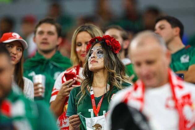2022.11.22 Doha pilka nozna Mistrzostwa Swiata w Katarze Katar 2022 Meksyk - Polska N z fani kibice doping Foto Pawel Andrachiewicz PressFocus 2022.11.22 Doha Football - 2022 FIFA World Cup, WM, Weltmeisterschaft, Fussball in Qatar Mexico - Poland fani kibice doping Credit: Pawel Andrachiewicz PressFocus NEWSPIX.PL --- Newspix.pl  20221122_PF_PA205
