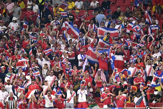 Foto Fabio Ferrari LaPresse 23 Novembre 2022 Doha, Qatar - - Calcio - Qatar 2022 - Coppa del Mondo Fifa - Spagna vs Costa Rica - Gruppo F - Fase a Gironi - Al Thumama Stadium. Nella foto: tifosi spagnoli November 23, 2022 Doha, Qatar - sport - Soccer - Qatar 2022- FIFA World Cup, WM, Weltmeisterschaft, Fussball - Spain vs Costa Rica - Group F - group stage - Al Thumama Stadium. In the pic: spanish supporters  Copyright: xFabioxFerrari LaPressex