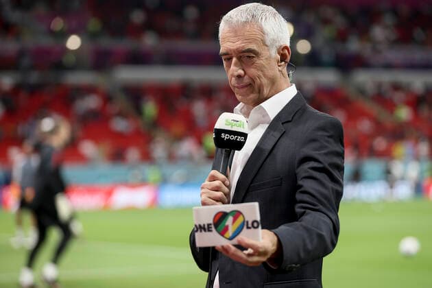 Pierre Deprez, RTBF journalist shows a One Love bracelet ahead of a soccer game between Belgium s national team, Nationalteam the Red Devils and Canada, in Group F of the FIFA 2022 World Cup in Al Rayyan, State of Qatar on Wednesday 23 November 2022. BRUNOxFAHY  x53198210x