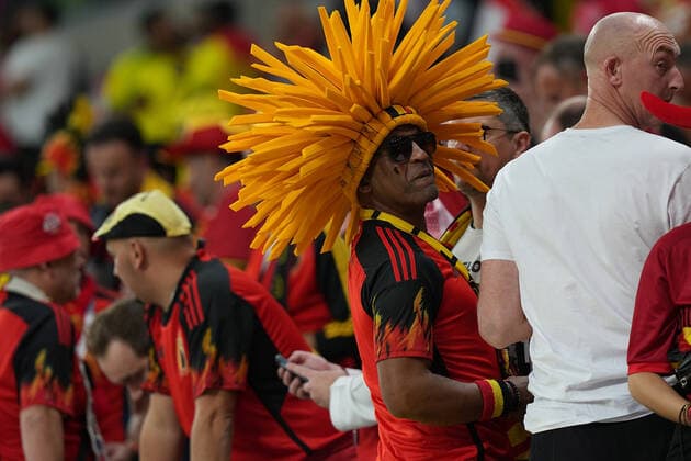 QAT, WM FIFA 2022, Group F, Belgien vs Kanada 23.11.2022, Khalifa International Stadium, Doha, QAT, WM FIFA 2022, Group F, Belgien vs Kanada, im Bild Fans der belgischen Mannschaft auf den Tribünen..