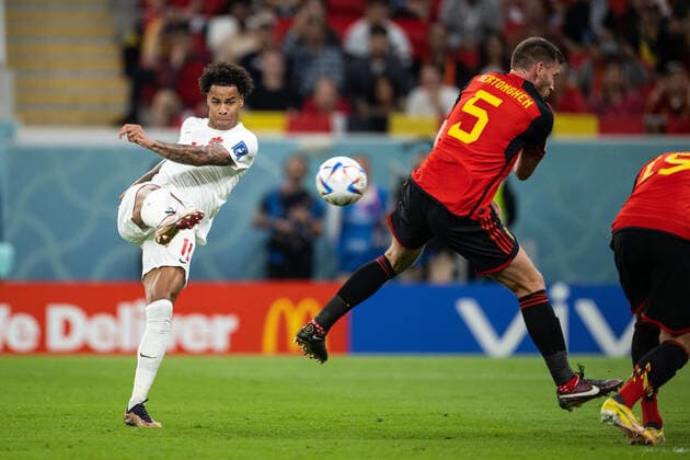 221123 Tajon Buchanan of Canada and Jan Vertonghen of Belgium during the FIFA World Cup, WM, Weltmeisterschaft, Fussball 2022 football match between Belgium and Canada on November 23, 2022 in Doha. Photo: Joel Marklund BILDBYRAN kod JM JM0385 bbeng fotboll football soccer fotball vm fotbolls-vm fotball-vm fotbolls-vm 2022 fifa world cup 2022 belgien belgium kanada canada Copyright: JOELxMARKLUND BB221123JM115