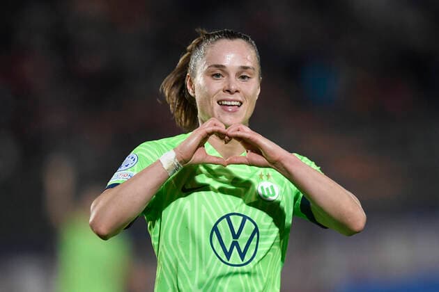 Sport Themen der Woche KW47 Sport Bilder des Tages Ewa Pajor of Vfl Wolfsburg celebrates after scoring the goal of 1-1 during the Women Uefa Champions League football match between AS Roma and of Vfl Wolfsburg at Domenico Francioni stadium in Latina (Italy), November 23th, 2022. . Photo Andrea Staccioli Insidefoto andreaxstaccioli