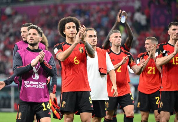 Fussball, Herren, Saison 2022 23, WM in Katar, Gruppe F (1. Spieltag), Belgien - Kanada im Ahmed bin Ali Stadium in Ar-Rayyan, v. l. Dries Mertens (Belgien), Axel Witsel (Belgien), Arthur Theate (Belgien), Toby Alderweireld (Belgien), Timothy Castagne (Belgien), Thomas Meunier (Belgien), Jubel nach Abpfiff, 23.11. 2022, Copyright: xMatthiasxKochx