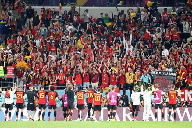 AR-RAJJAN 23.11.2022 MISTRZOSTWA SWIATA W PILCE NOZNEJ 2022 GRUPA F MECZ: BELGIA - KANADA 1:0 --- 2022 FIFA World Cup, WM, Weltmeisterschaft, Fussball GROUP F MATCH IN AL RAYYAN: BELGIUM - CANADA 1:0 KIBICE BELGII PILKARZE BELGII FOT. PIOTR KUCZA FOTOPYK NEWSPIX.PL --- Newspix.pl  221123PYK1098