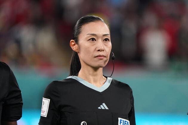 Fussball , Nationalmannschaft, FIFA WM 2022, Fussball World Cup Qatar 2022, GruppenPhase, Belgien-Kanada Belgien Schiedsrichterin Yoshimi Yamashita Japan Foto Chai von der Laage FIFA regulations prohibit any use of photographs as image sequences and or quasi-video. EDITORIAL USE ONLY,