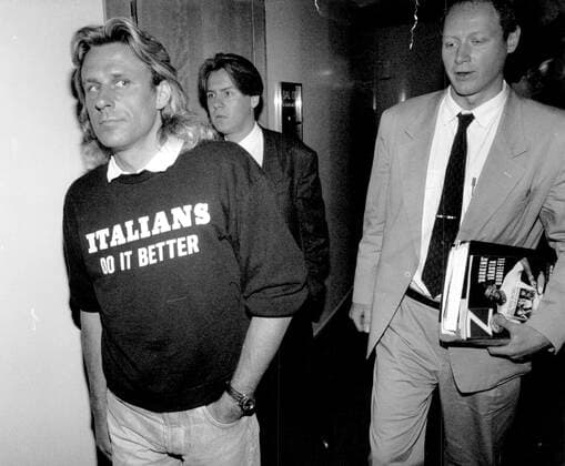 Stockholm 1990-05-08 Tennisspelaren Björn Borg och hans advokater anländer till rättegangen och förtalsmalet mot tidningen Z som pastatt att Borg använt kokain Stockholm Sverige PER x12014x