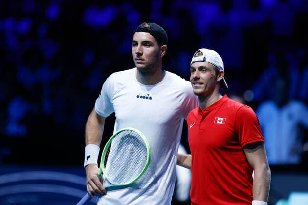 November 24, 2022, MALAGA, MADRID, SPAIN: Jan-Lennard Struff of Germany and Denis Shapovalov of Canada pose for photo before the first tennis match from Davis Cup Finals 2022, Quarter-Finals round, played between Germany and Canada at Palacio de Deportes Martin Carpena pavilion on november 24, 2022, in Malaga, Spain. MALAGA SPAIN - ZUMAa181 20221124_zaa_a181_091 Copyright: xOscarxJ.xBarrosox