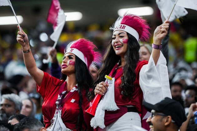 AL KHOR, QATAR - NOVEMBER 20: Qatar fans cheering during the opening game of the 2022 FIFA World Cup, WM, Weltmeisterschaft, Fussball between Ecuador and Qatar on November 20, 2022, at Al Bayt Stadium in Al Khor, Qatar. (Photo by Richard Gordon Icon Sportswire) SOCCER: NOV 20 FIFA World Cup - Ecuador v Qatar Icon221120945