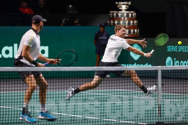 Kevin Krawietz und Tim Puetz, Herren Doppel, Davis Cup Finals 2022, Palacio de Deportes JosÃ Copyright: xJuergenxHasenkopfx