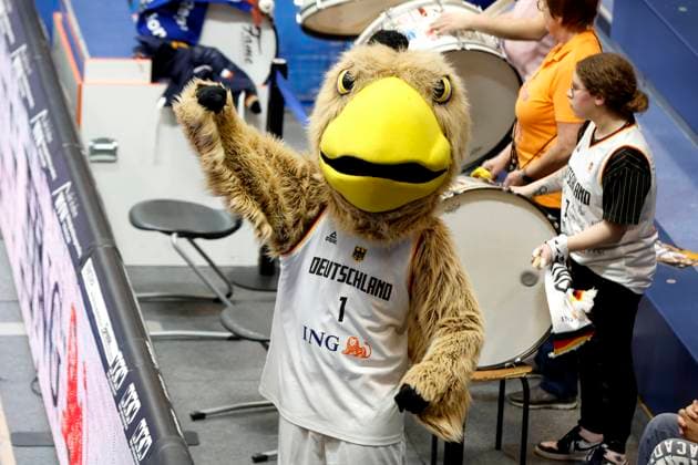 24.11.2022, Qualifikation FIBA Basketball Damen EM 2023, Deutschland-Bosnien und Herzegowina, DBB Maskotchen Weißenfels Stadthalle Weißenfels Sachsen-Anhalt Germany